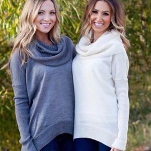 D&CO cowl neck gray sweater size XL